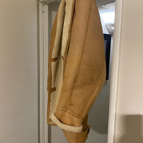 Coat - Picture 1 of 8